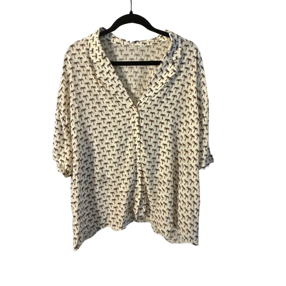 Palm trees print short sleeve button up boxy shirt - Picture 2 of 5